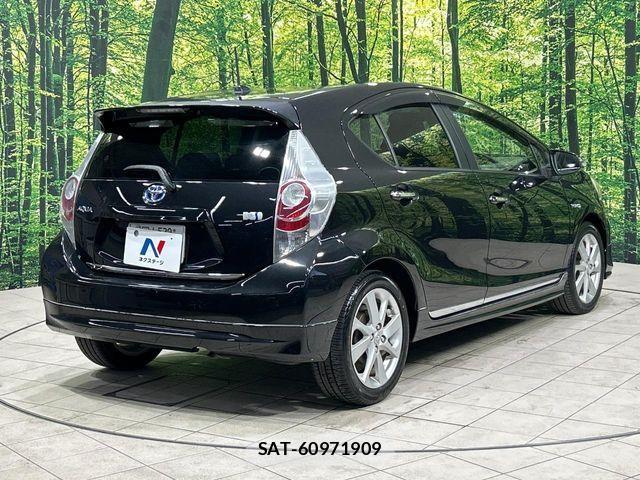 Toyota AQUA 2012-01 6009055-16