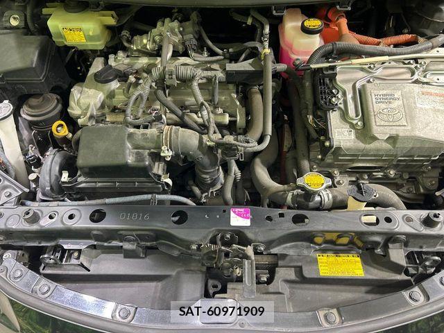 Toyota AQUA 2012-01 6009055-17