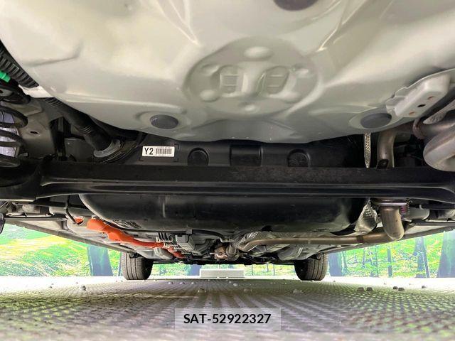 Toyota AQUA 2019-03 6009034-18
