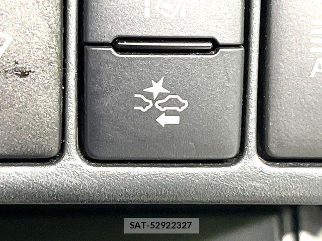 Toyota AQUA 2019-03 6009034-3