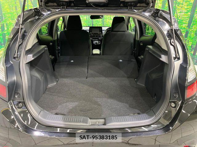 Toyota AQUA 2025-01 6008915-11