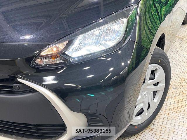 Toyota AQUA 2025-01 6008915-12