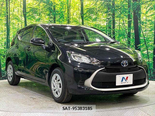 Toyota AQUA 2025-01 6008915-16