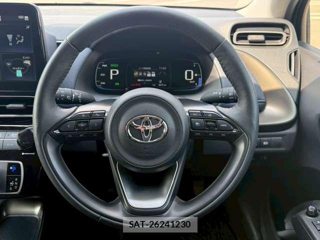 Toyota AQUA 2025-02 6008912-10