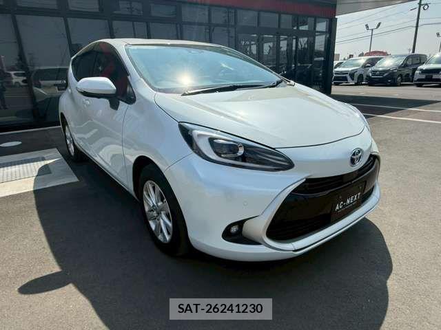 Toyota AQUA 2025-02 6008912-16