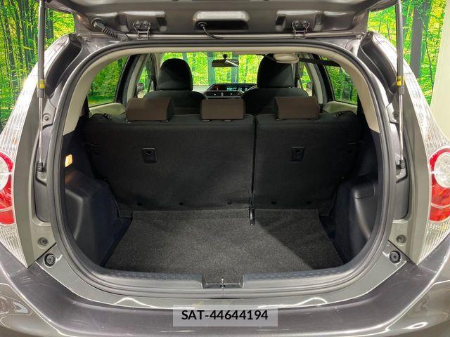 Toyota AQUA 2013-05 6009095-9