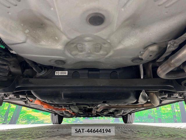 Toyota AQUA 2013-05 6009095-18