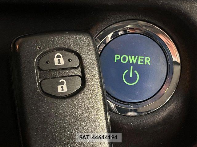 Toyota AQUA 2013-05 6009095-4