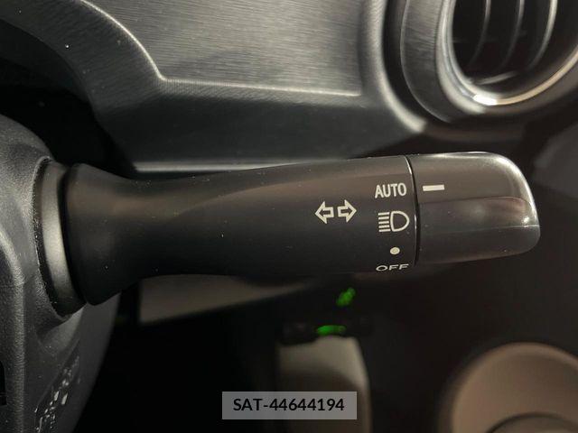 Toyota AQUA 2013-05 6009095-6