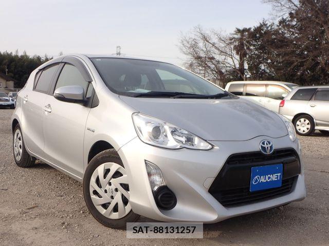 Toyota AQUA 2017-01 6009132-0