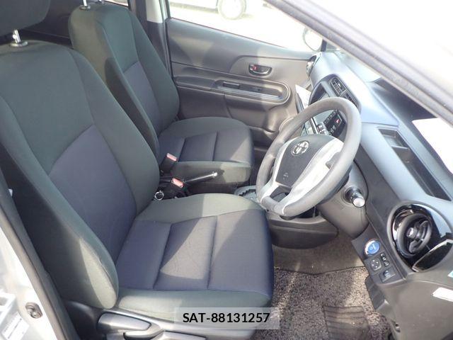 Toyota AQUA 2017-01 6009132-20