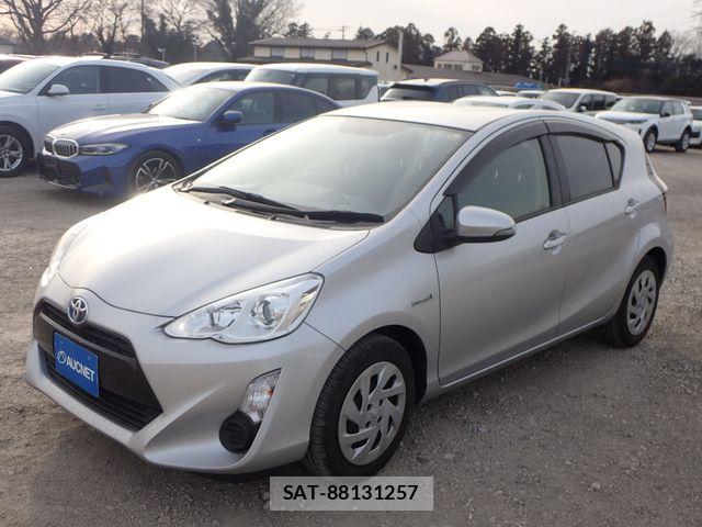 Toyota AQUA 2017-01 6009132-6