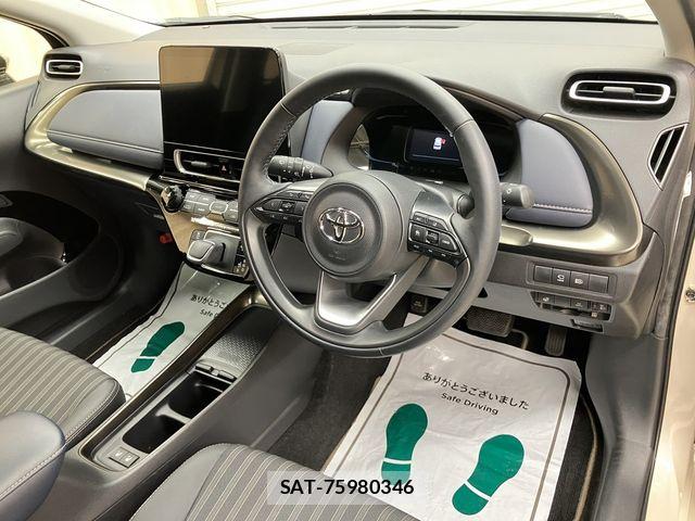 Toyota AQUA 2021-09 6008923-16