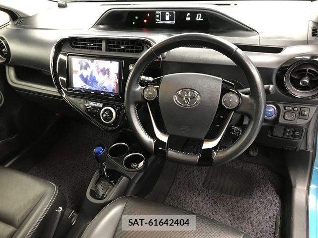 Toyota AQUA 2017-06 6073037-10