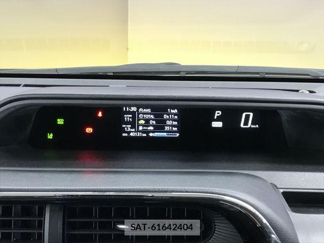 Toyota AQUA 2017-06 6073037-15