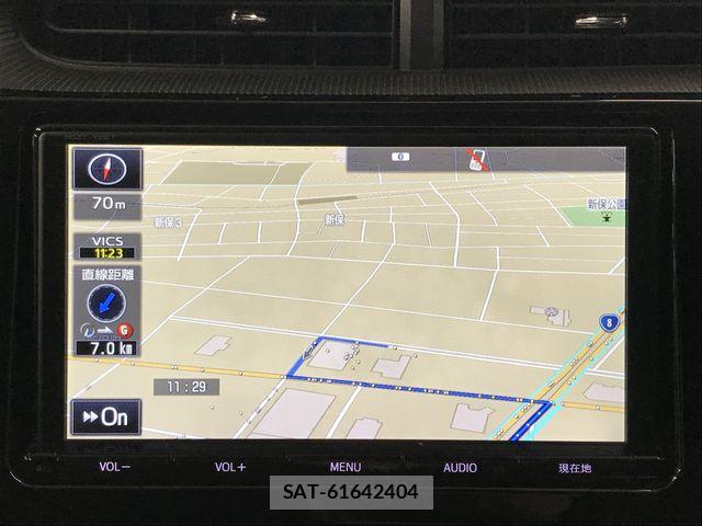 Toyota AQUA 2017-06 6073037-16