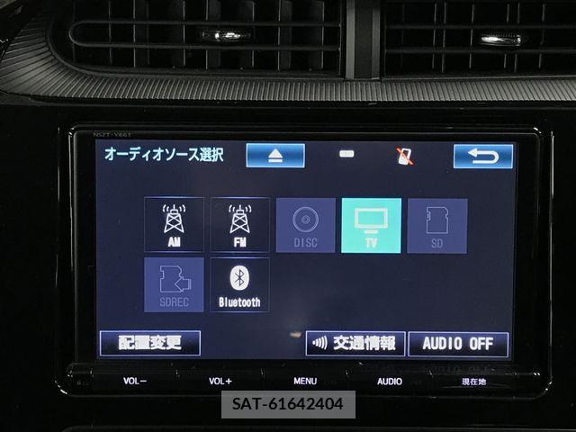 Toyota AQUA 2017-06 6073037-17