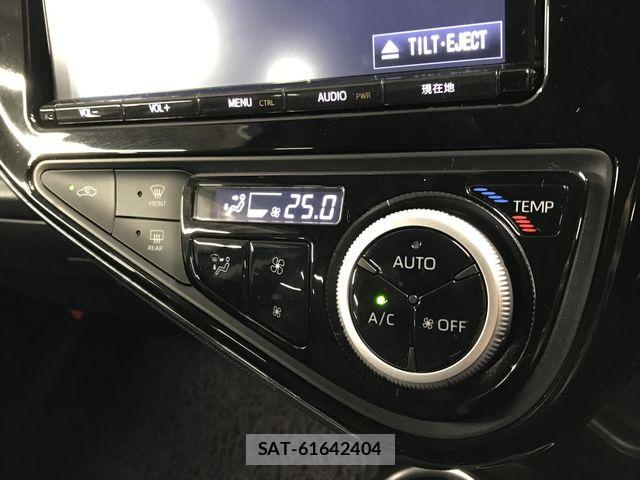 Toyota AQUA 2017-06 6073037-19