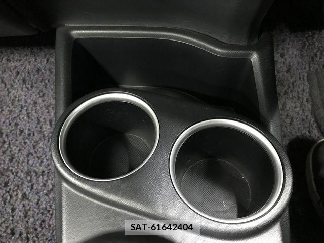 Toyota AQUA 2017-06 6073037-20