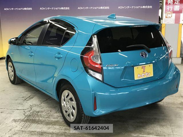 Toyota AQUA 2017-06 6073037-7