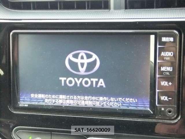 Toyota AQUA 2019-10 6211410-4