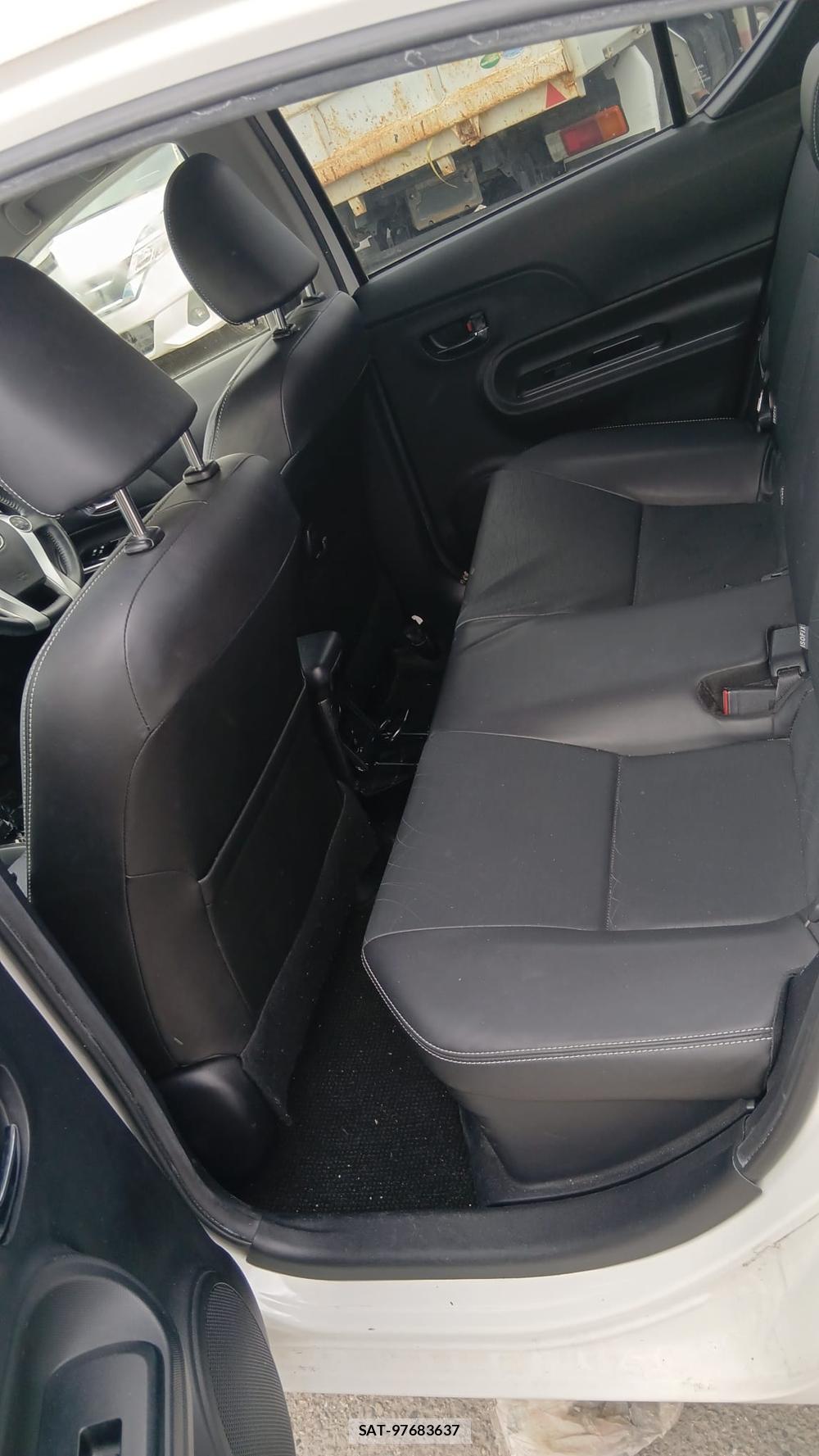 Toyota AQUA 2016-03 6206293-9