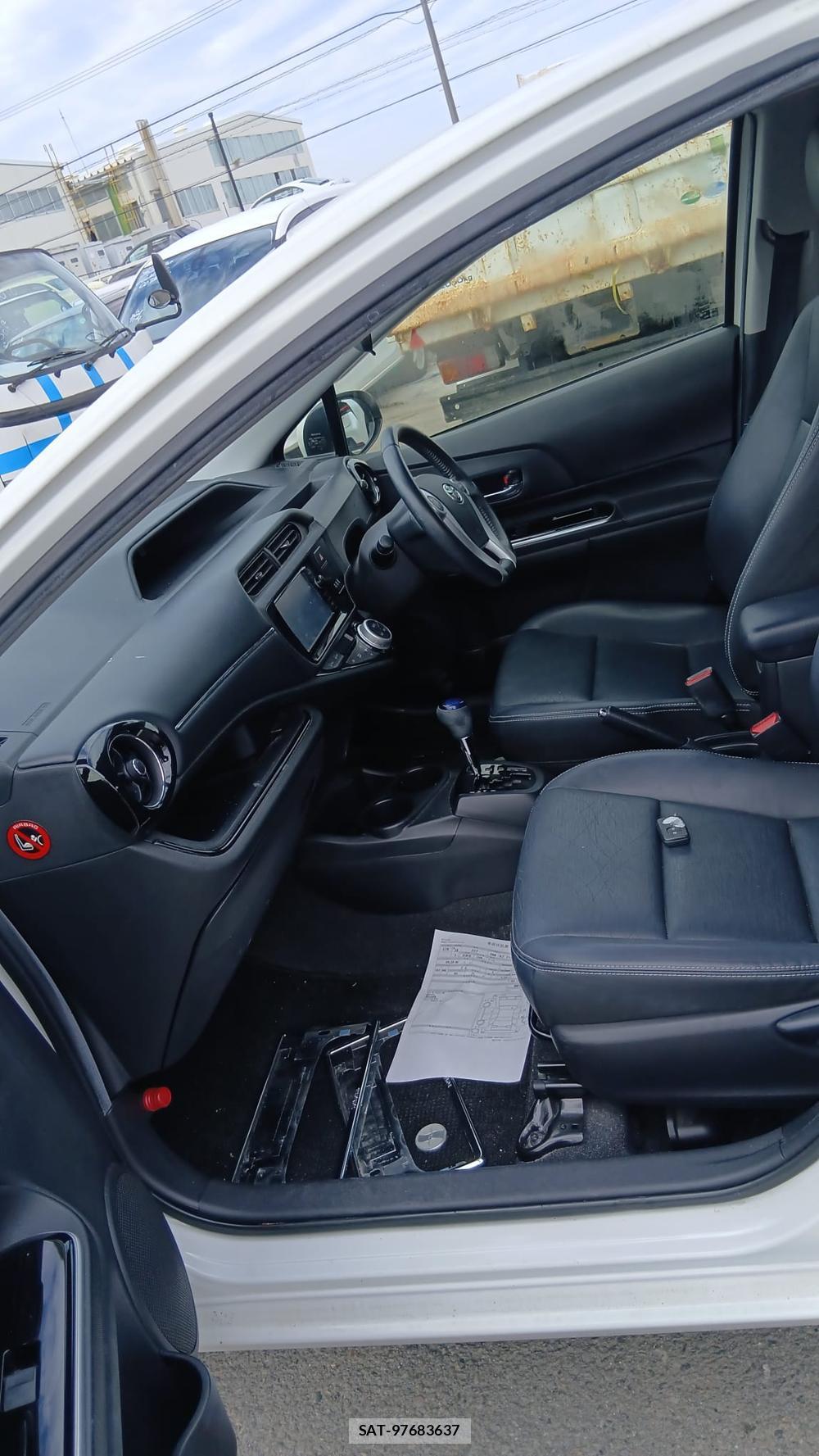 Toyota AQUA 2016-03 6206293-10
