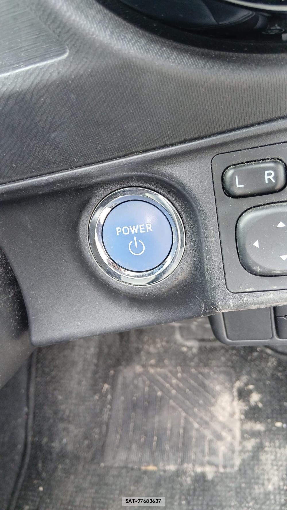 Toyota AQUA 2016-03 6206293-15