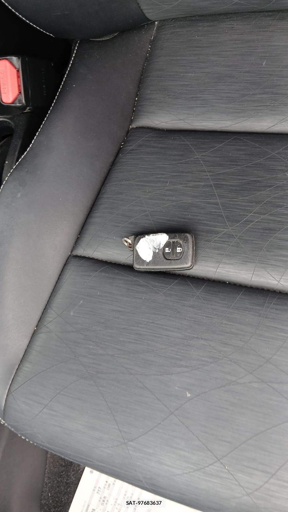 Toyota AQUA 2016-03 6206293-19