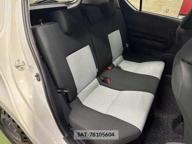 Toyota AQUA 2013-07 6211473-9