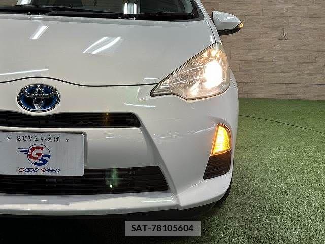 Toyota AQUA 2013-07 6211473-10