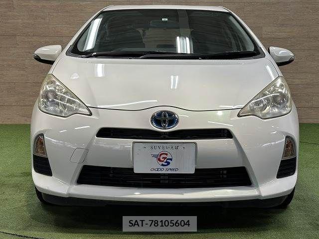 Toyota AQUA 2013-07 6211473-16