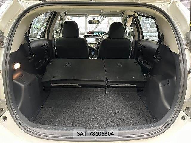 Toyota AQUA 2013-07 6211473-19