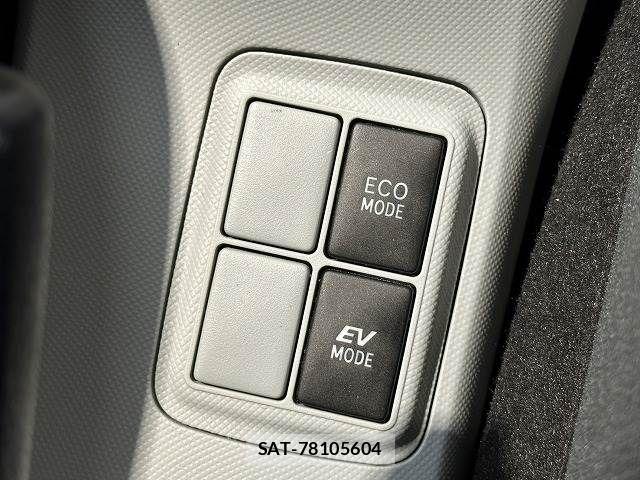 Toyota AQUA 2013-07 6211473-5
