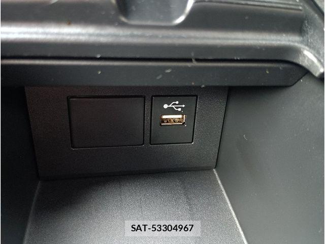 Toyota AQUA 2021-08 6211447-16