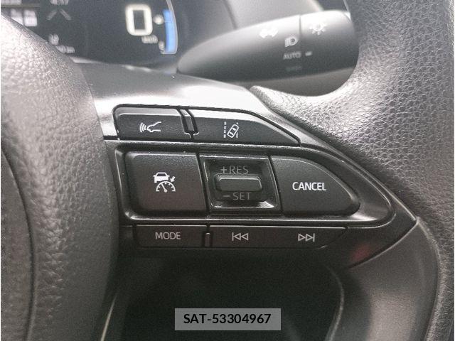 Toyota AQUA 2021-08 6211447-21