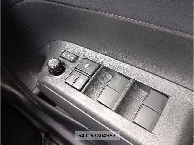 Toyota AQUA 2021-08 6211447-23