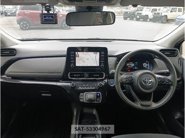 Toyota AQUA 2021-08 6211447-2