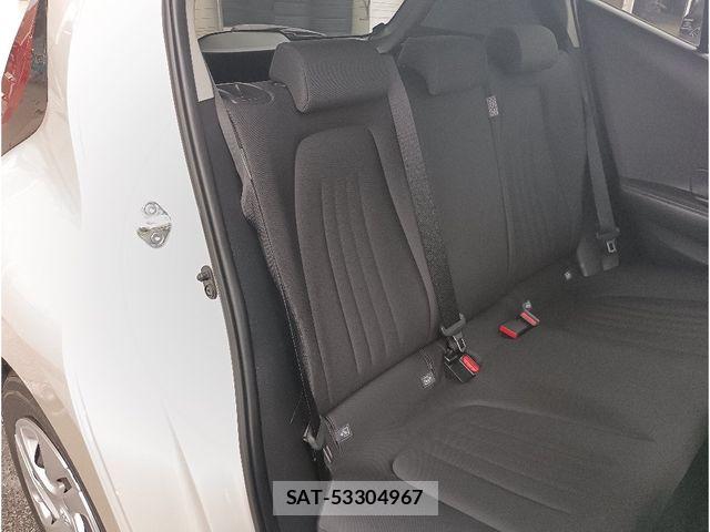 Toyota AQUA 2021-08 6211447-7