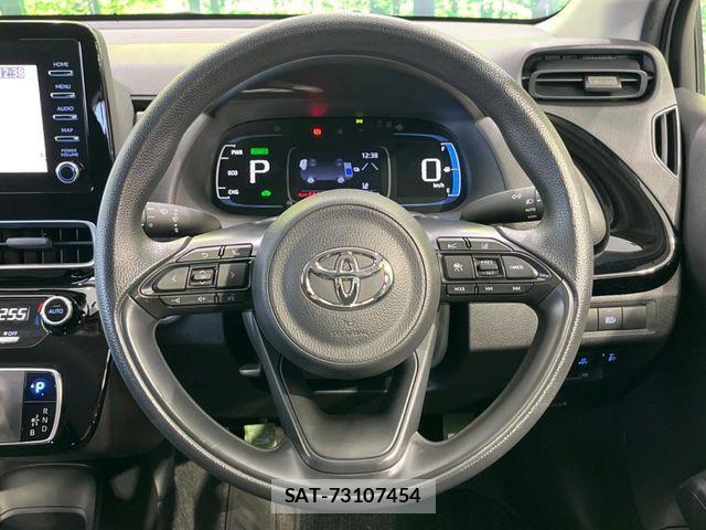 Toyota AQUA 2022-03 6241986-10