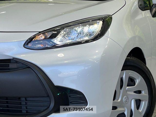 Toyota AQUA 2022-03 6241986-11