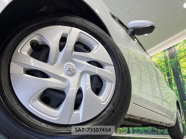 Toyota AQUA 2022-03 6241986-12