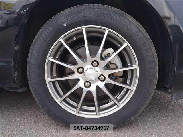 Toyota AQUA 2015-09 6242064-11