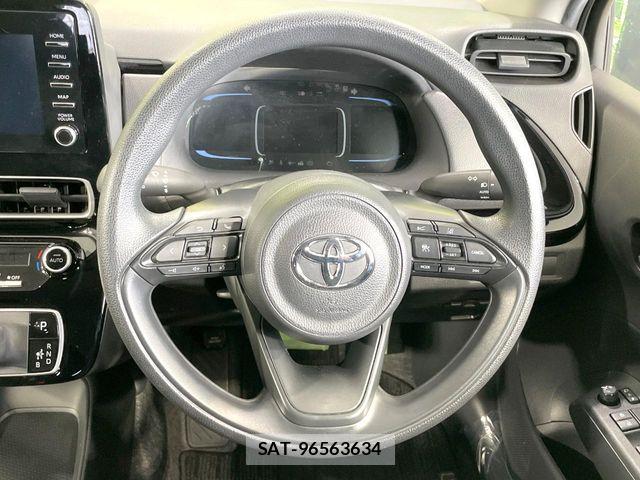 Toyota AQUA 2023-03 6263026-10