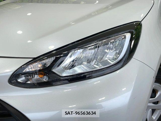Toyota AQUA 2023-03 6263026-11