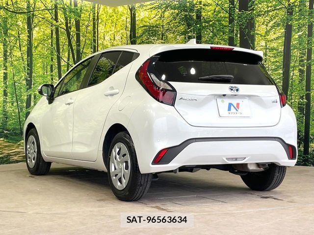 Toyota AQUA 2023-03 6263026-16
