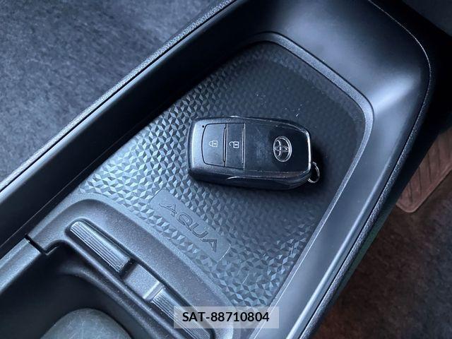 Toyota AQUA 2023-05 6275673-18