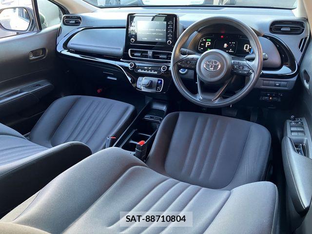 Toyota AQUA 2023-05 6275673-1
