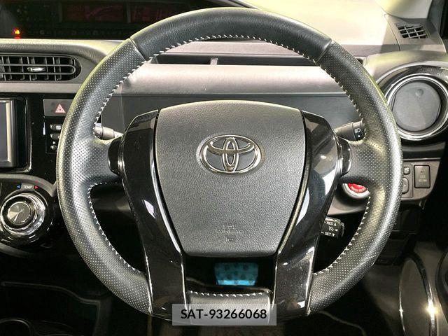 Toyota AQUA 2015-10 6271162-10