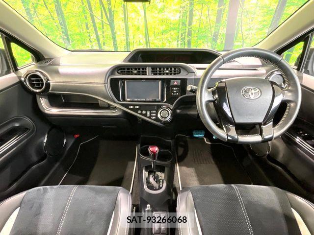 Toyota AQUA 2015-10 6271162-1